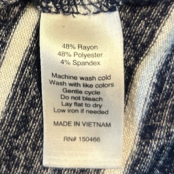 Stitch Fix Market and Spruce Navy/Cream Stripe Tunic with Hood. Size XXL. - Picture 5 of 5